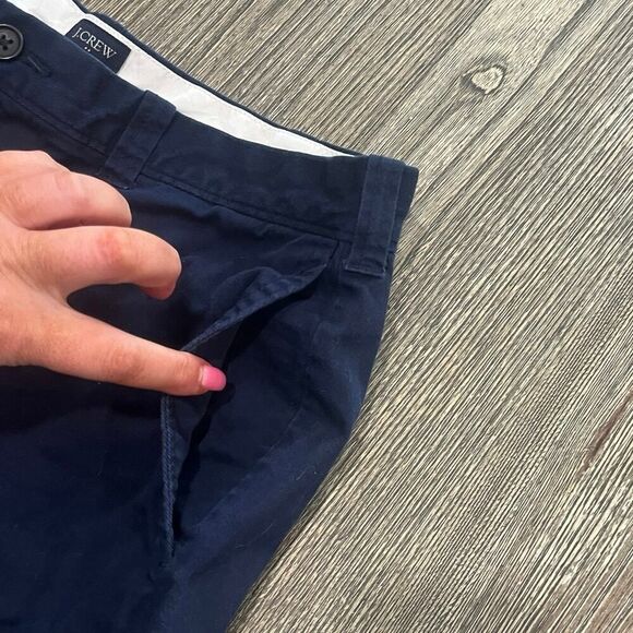 J.Crew Mens 7" Chino Shorts Mid Rise Flat Front Cotton Blend Stretch Navy Sz 32 - Picture 2 of 7